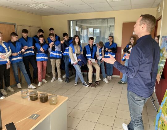 Nous avons eu le plaisir d’accueillir un groupe de 2nde du Thiera’Natura Legta Cfppa Ufa sur notre station d’épuration de Vervins- Fontaine-les-Vervins